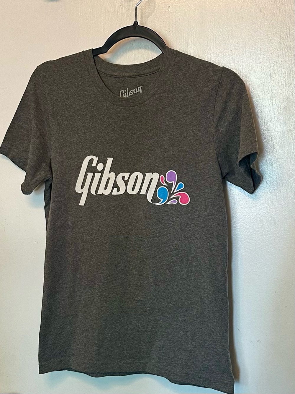 Gibson Charcoal Graphic Tee - Gray with Color Accent